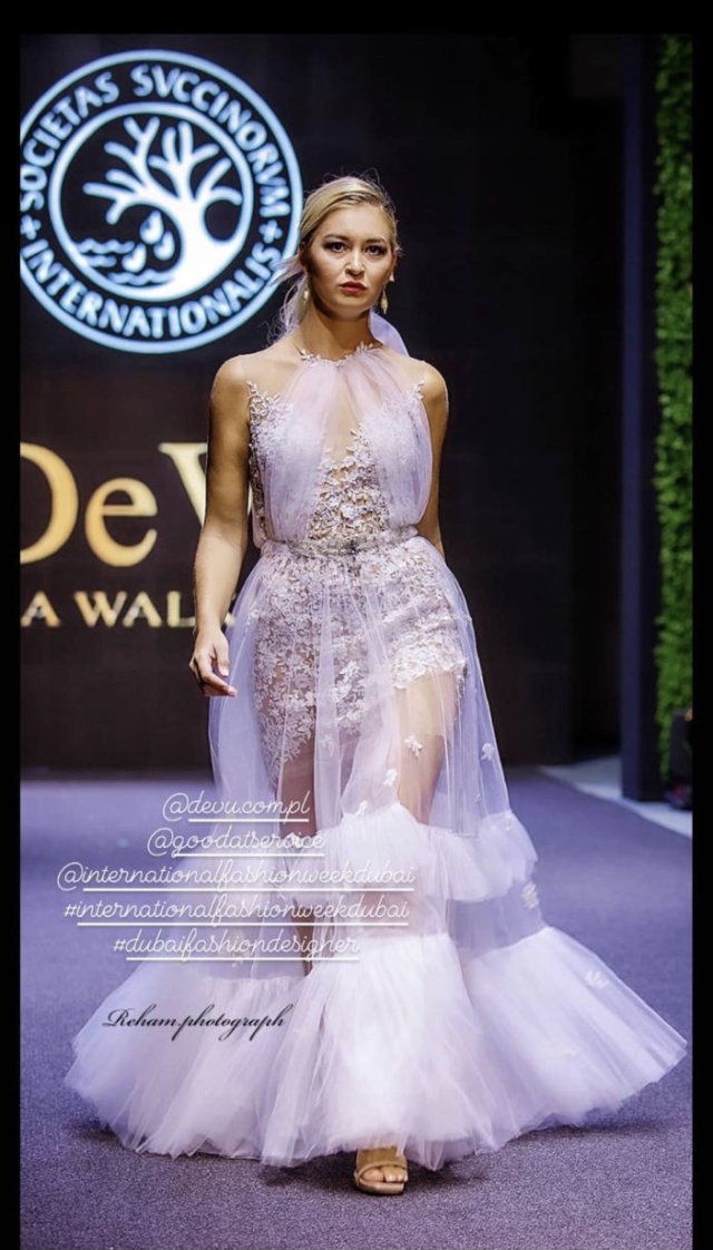 07a16e86 726d 4f5d b9f3 f93a9cbd6f36