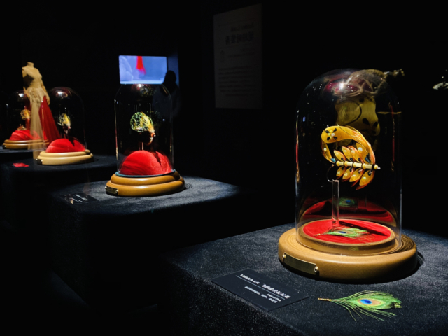 Biżuteria autorstwa dariusza ptaka. fot. sebastian tajl