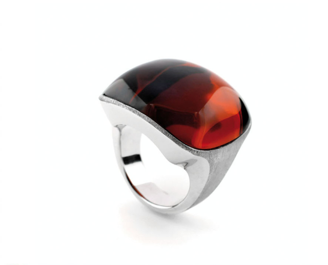 S&a jewellery design: pierścionek bursztyn bałtycki, srebro