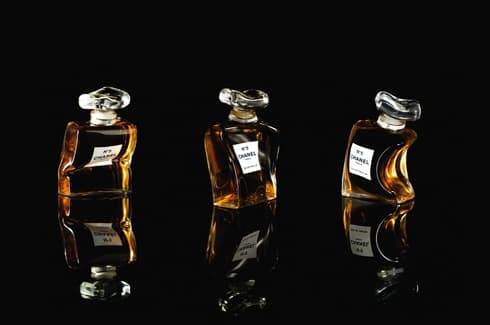 Flakony "Chanel No 5 - Infected", szkło - Pieke Bergmans