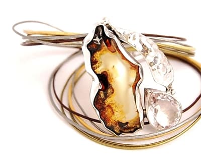 Jesienna kolekcja wprowadza delikatnie melancholijny nastrój...